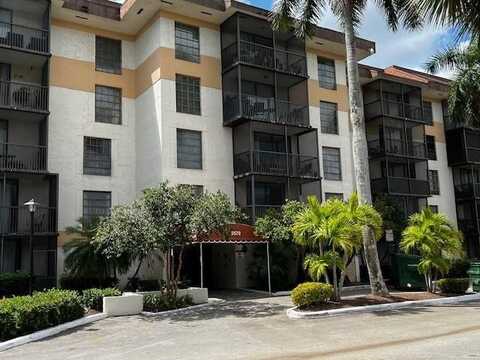 5570 NW 44th St, Fort Lauderdale, FL 33319