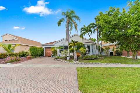 9381 Aegean Dr, Boca Raton, FL 33496