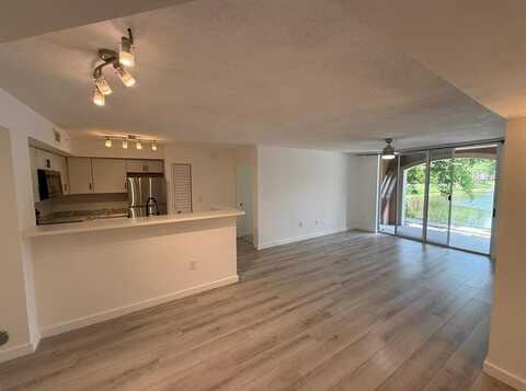 4828 N State Road 7, Pompano Beach, FL 33073