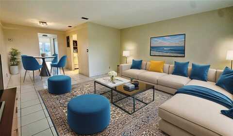 1100 Crystal Lake Dr, Deerfield Beach, FL 33064