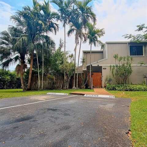 734 NW 132nd Ter, Plantation, FL 33325