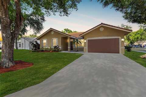 5012 NW 45th Ave, Coconut Creek, FL 33073