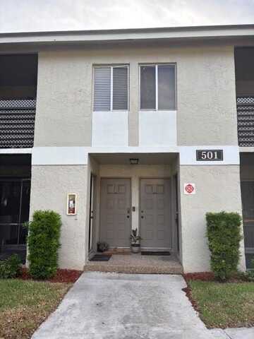 501 Gardens Dr, Pompano Beach, FL 33069