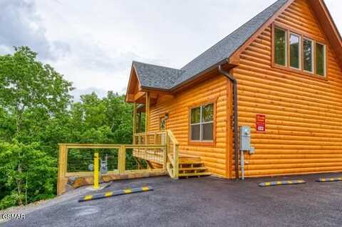937 Pine Valley Way, Sevierville, TN 37862