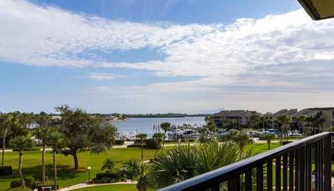 1821 Mooringline Drive unit: Ph-D, Vero Beach, FL 32963