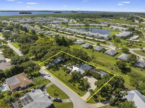 105 12th Place SE, Vero Beach, FL 32962
