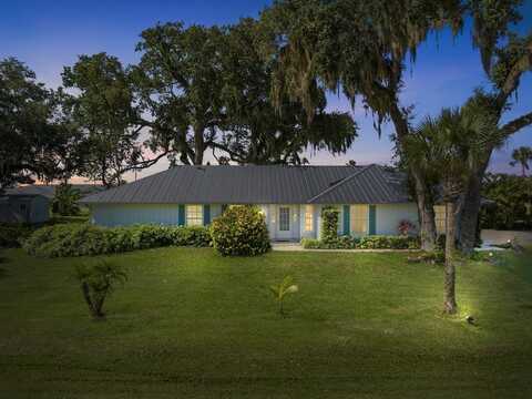 105 12th Place SE, Vero Beach, FL 32962