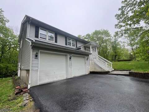 34 Lakeside Dr, Vernon, NJ 07461