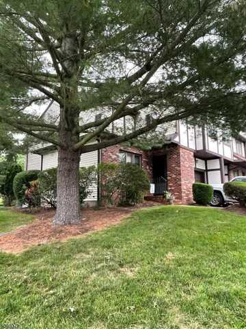 2 Leicester Ln, Ewing Twp., NJ 08628