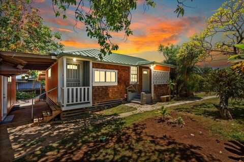 752 Noholani St, Haiku, HI 96708