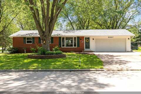 2907 ZUIDER ZEE Road, GREEN BAY, WI 54313