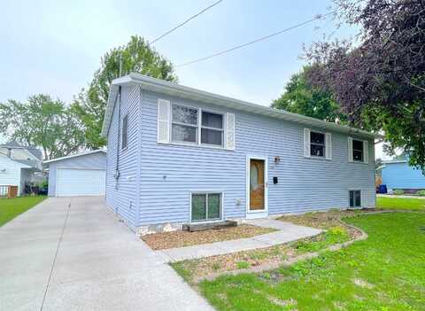 938 N LARK Street, OSHKOSH, WI 54902