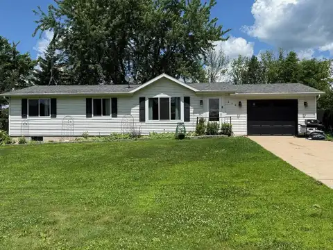 W232 OAK Street, FREMONT, WI 54940