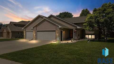 1605 S Aberdeen Ave, Sioux Falls, SD 57106
