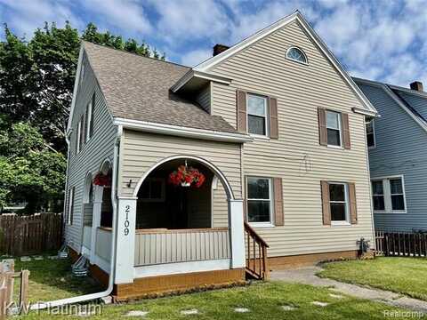 2109 Military Street, Port Huron, MI 48060