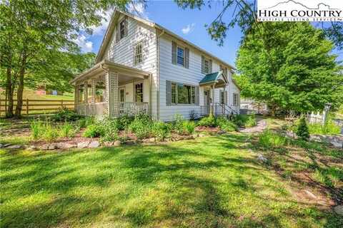 160 Old Turnpike East Road, Banner Elk, NC 28604
