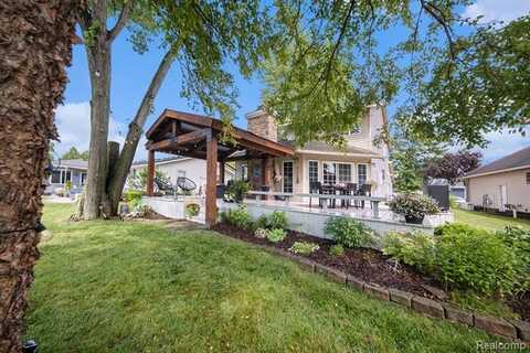4106 Shoreview Lane, Whitmore Lake, MI 48189