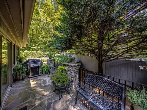 64 Toxaway Shores, Lake Toxaway, NC 28747