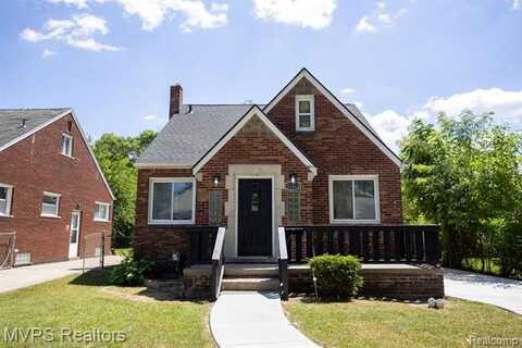 21212 Universal Avenue, Eastpointe, MI 48021