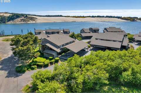 1080 BAY ST, Florence, OR 97439