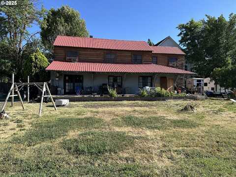 808 MAIN ST, Fossil, OR 97830