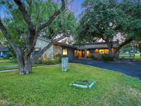105 Southern Spur, Horseshoe Bay, TX 78657