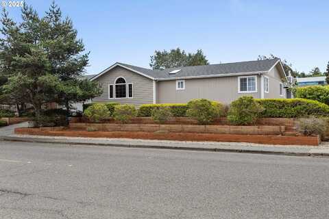 3095 VIRGINIA AVE, North Bend, OR 97459