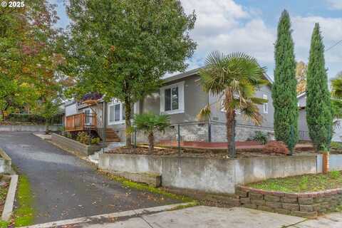 3228 NE LOMBARD ST, Portland, OR 97211