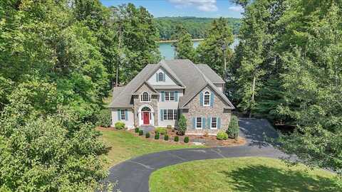 1050 Clear Pointe Run, Lynch Station, VA 24571