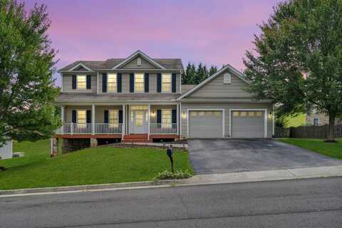 6014 Crumpacker DR, Roanoke, VA 24012