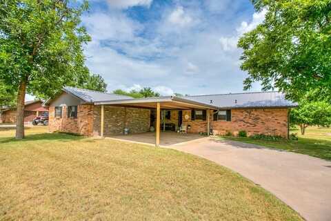 105 Sargent Ave, Ballinger, TX 76821