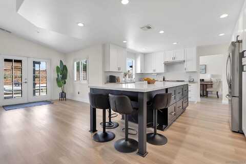 15305 Lookout Rd, Apple Valley, CA 92307