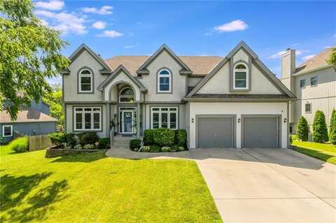 4000 SW Boulder Drive, Lees Summit, MO 64082