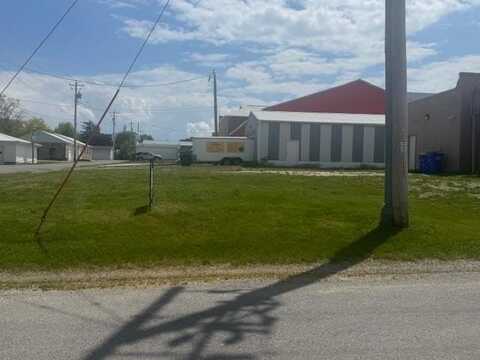 122 E Commercial St, LoneTree, IA 52755
