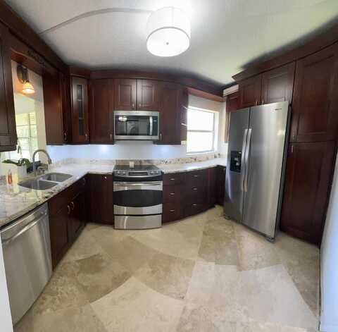 2965 SW 22nd Avenue, Delray Beach, FL 33445