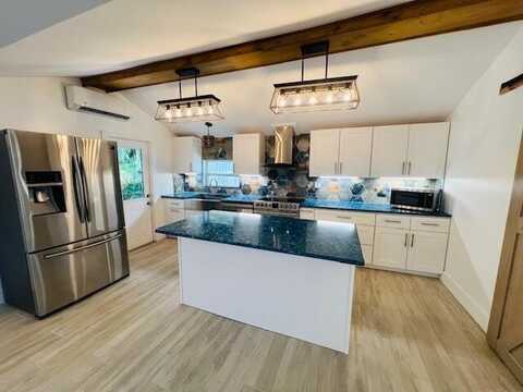 181 NE 15th Terrace, Boca Raton, FL 33432