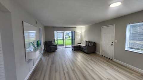 132 SE Village Drive, Port Saint Lucie, FL 34953