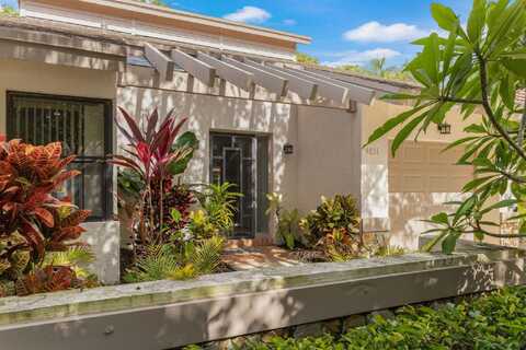 4851 Boxwood Circle, Boynton Beach, FL 33436