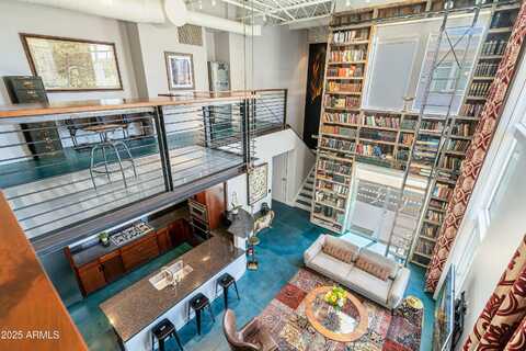7033 E MAIN Street, Scottsdale, AZ 85251