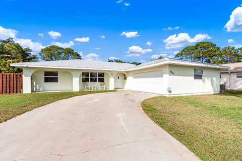 2252 SE Wald Street, Port Saint Lucie, FL 34984