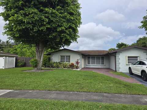 939 Hibiscus Drive, Royal Palm Beach, FL 33411
