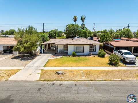 543 Sandalwood Dr, El Centro, CA 92243