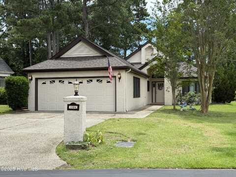104 Rollingwood Circle, Sneads Ferry, NC 28460
