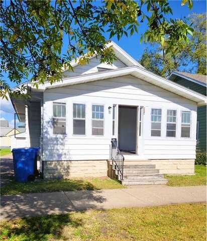 374 W Mark Street, Winona, MN 55987