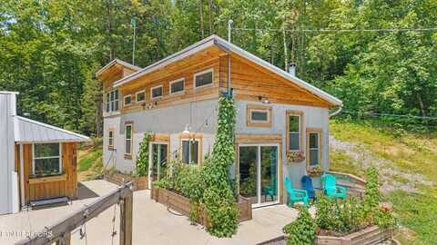 233 Highway 370, Luttrell, TN 37779