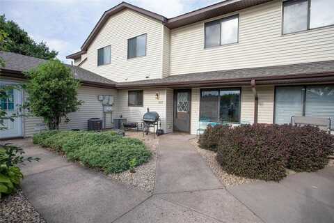 1615 Helmo Avenue N, Oakdale, MN 55128