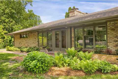 3465 Deephaven Avenue, Deephaven, MN 55391