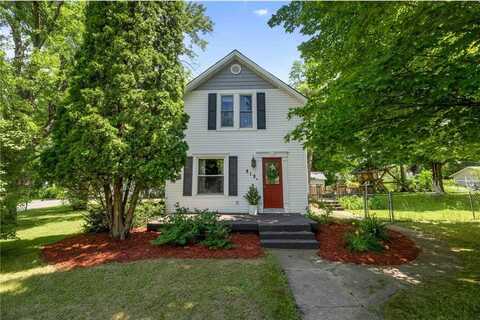 818 N 9th Street, Brainerd, MN 56401