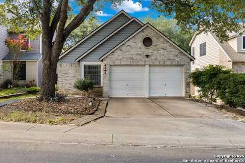 4242 Shady Tree Ln, San Antonio, TX 78247