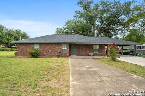 908 N Mansfield, Pleasanton, TX 78064